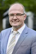 Porträt Prof. Dr. med. Roland Goldbrunner