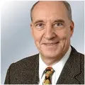 Porträt Prof. Dr. med. Dietmar Pennig